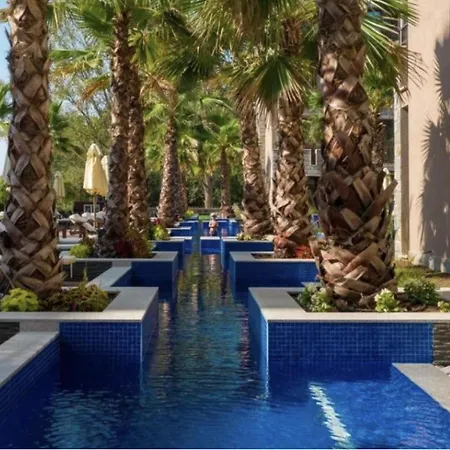 Sleeps 4 With Pools Access - Smart Tvs Apartment Slantschew brjag